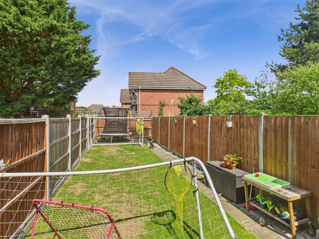 Property photo 3 of 11