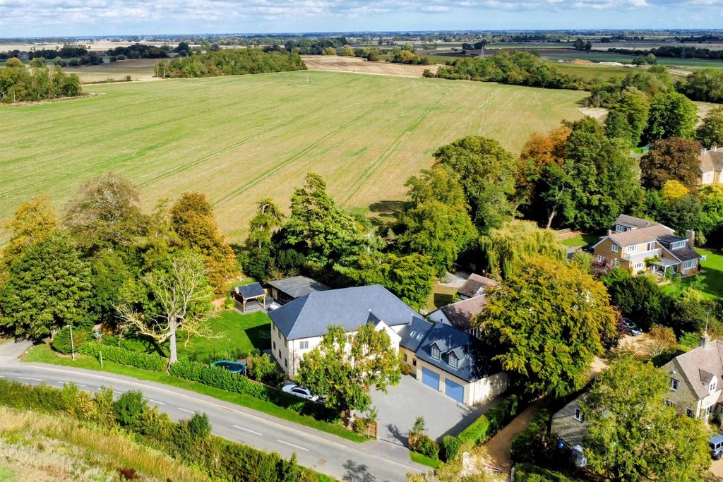 Property photo 1 of 28