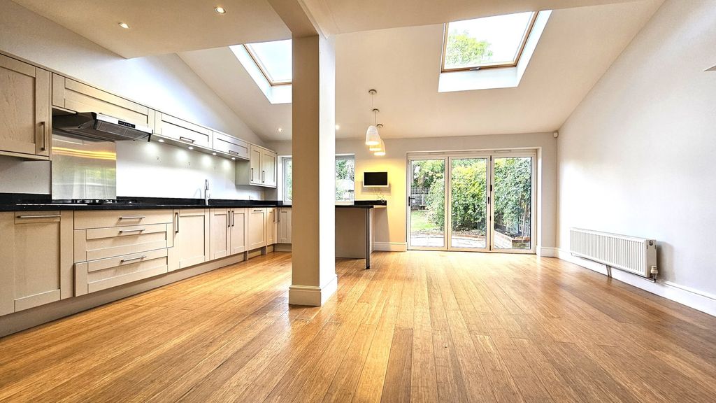 Property photo 1 of 27