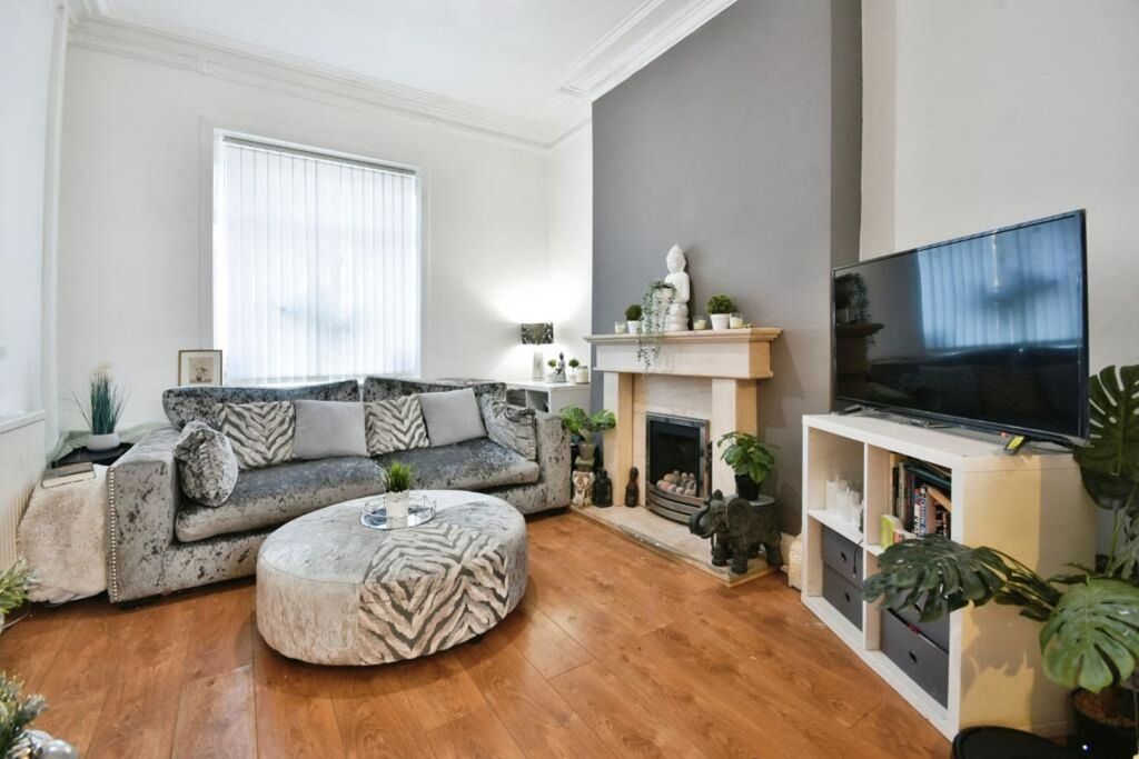 Property photo 3 of 13