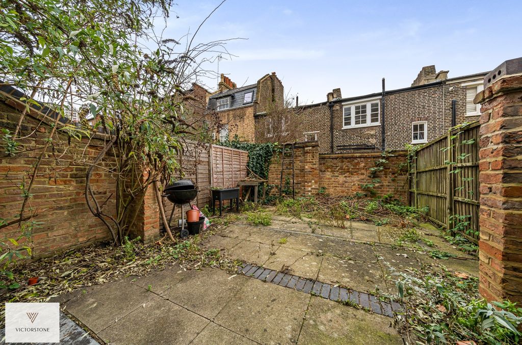 Property photo 2 of 14 2054714