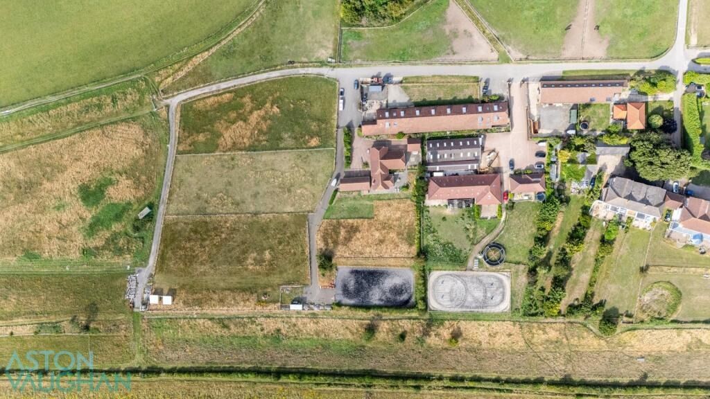 Property photo 2 of 33 4522262