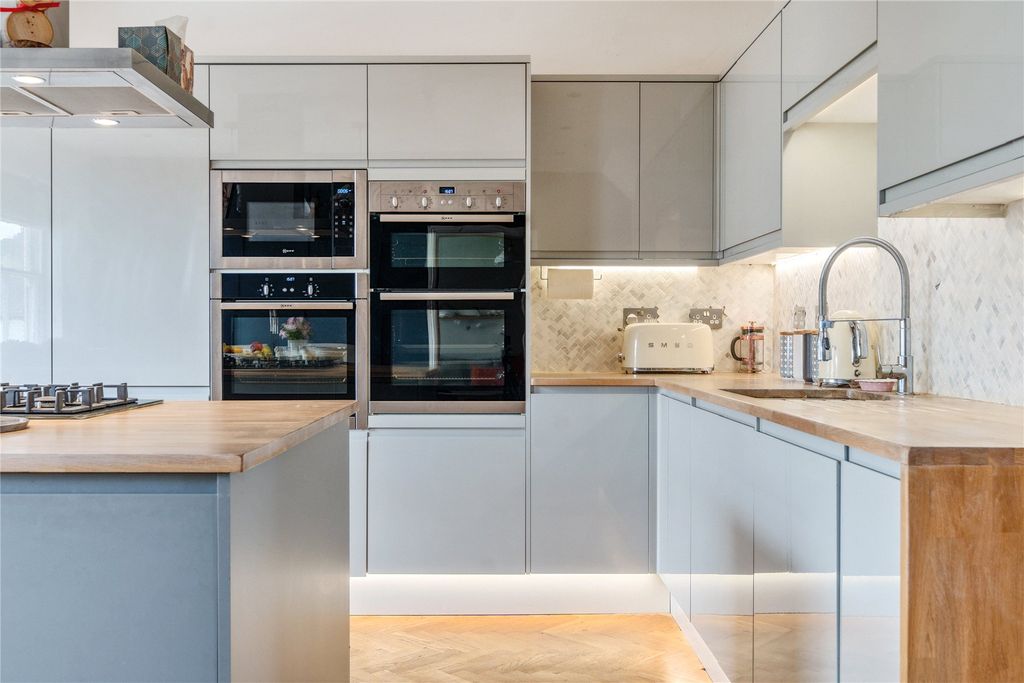 Property photo 1 of 13 Kitchen