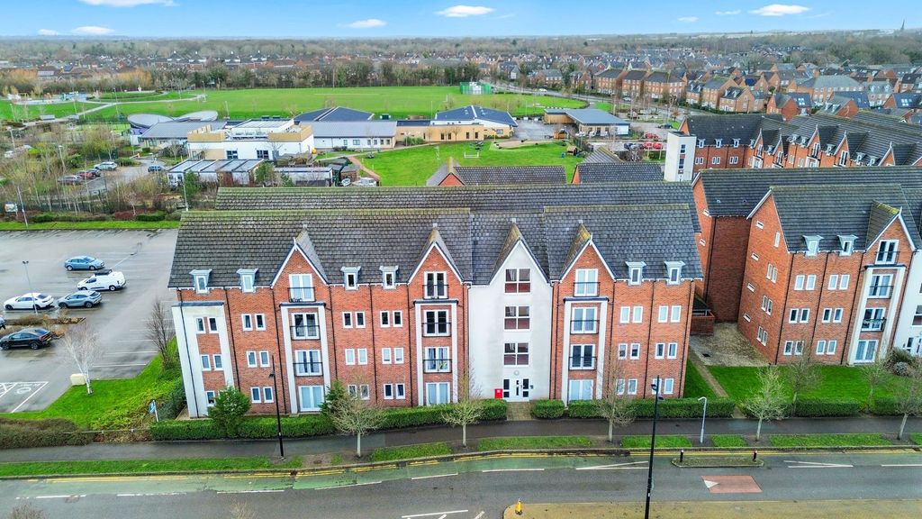 Property photo 1 of 17