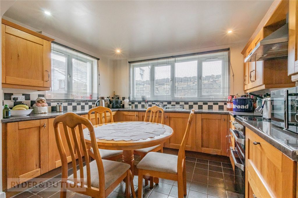 Property photo 3 of 22 Kitchen Diner