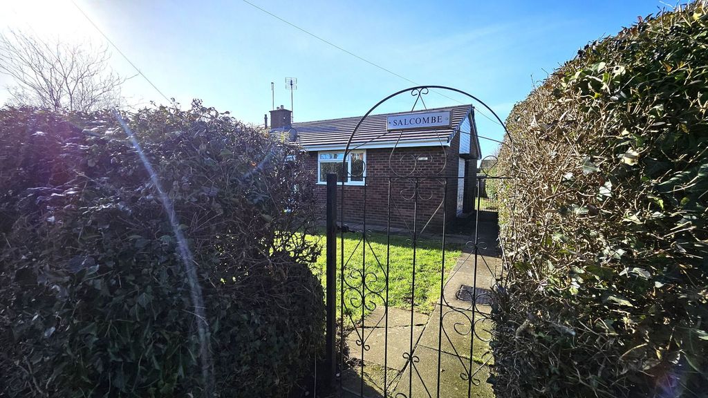 Property photo 2 of 18