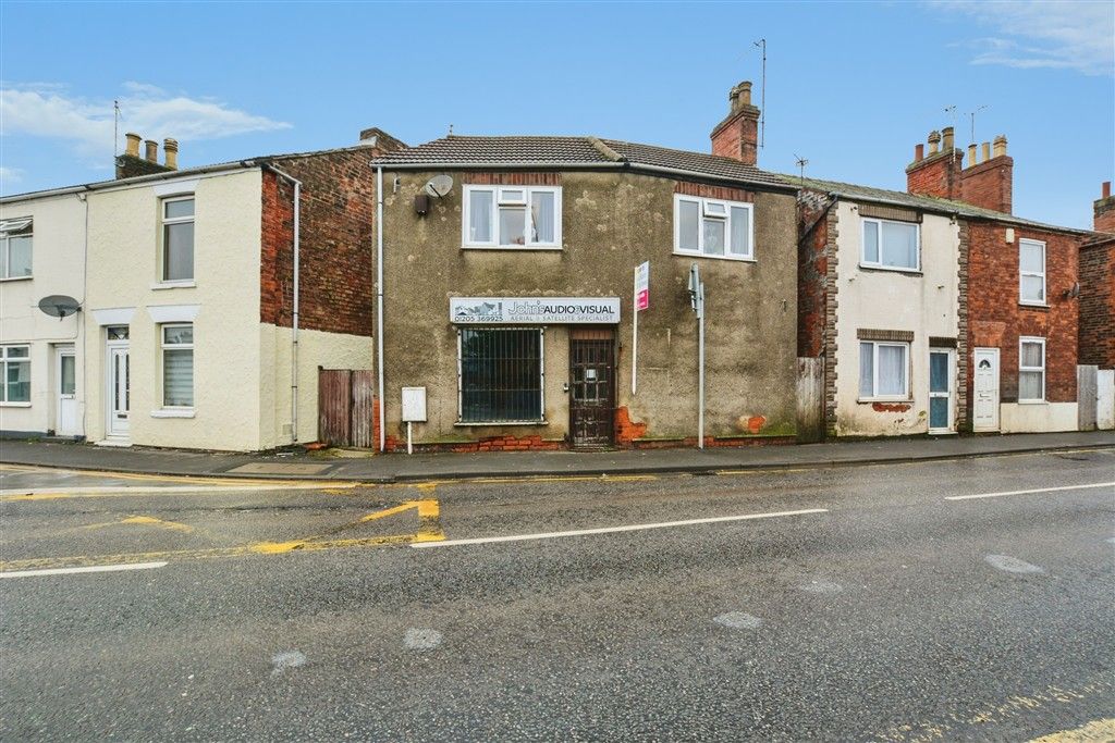 Property photo 1 of 11