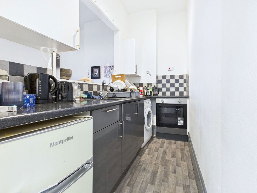 Property photo 3 of 5