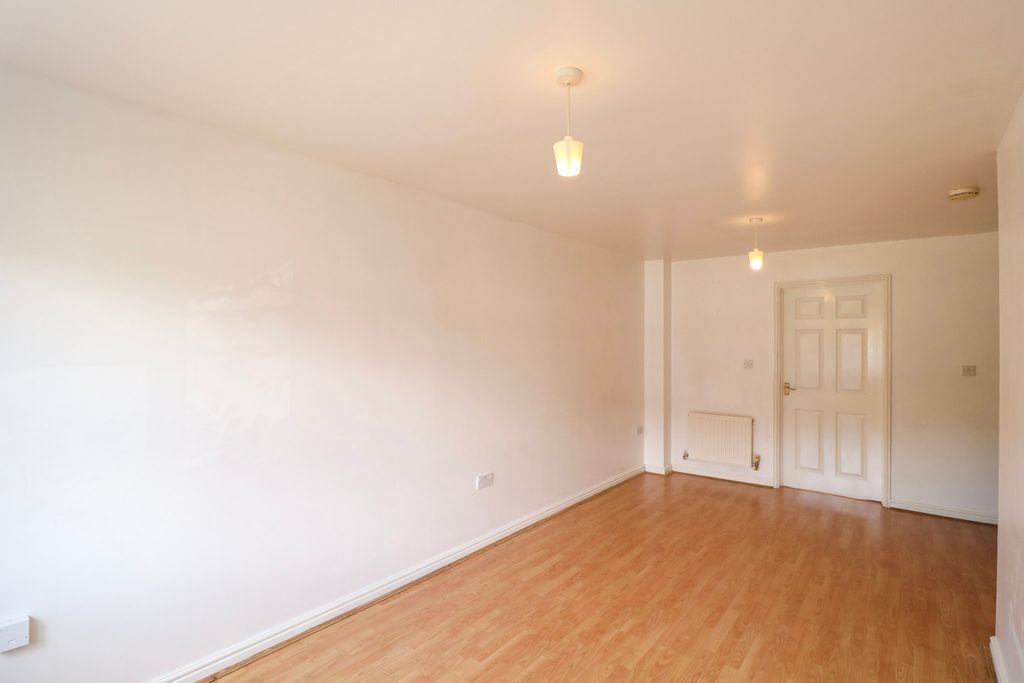 Property photo 2 of 18 Living Room