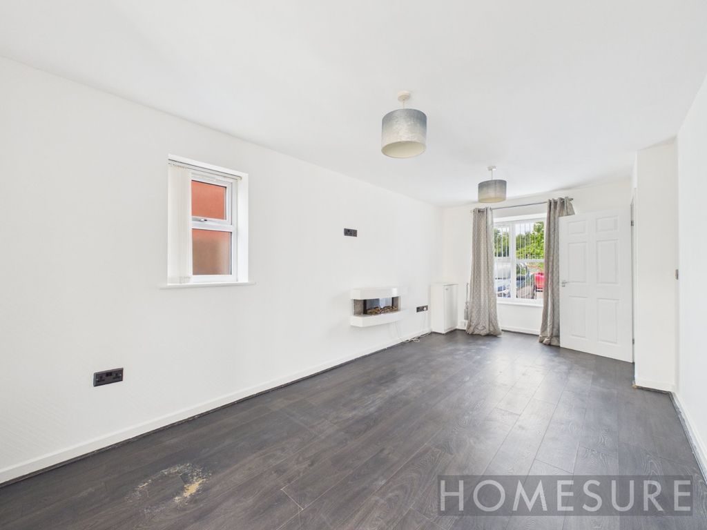Property photo 3 of 23 Picture No. 09