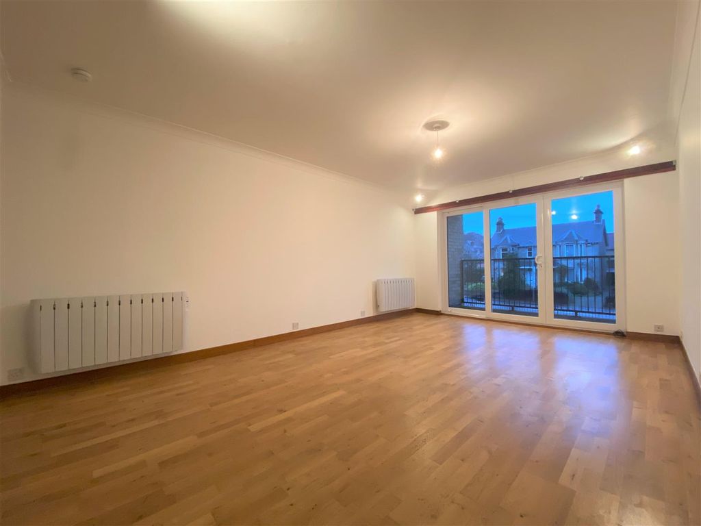 Property photo 3 of 17 3.Jpg