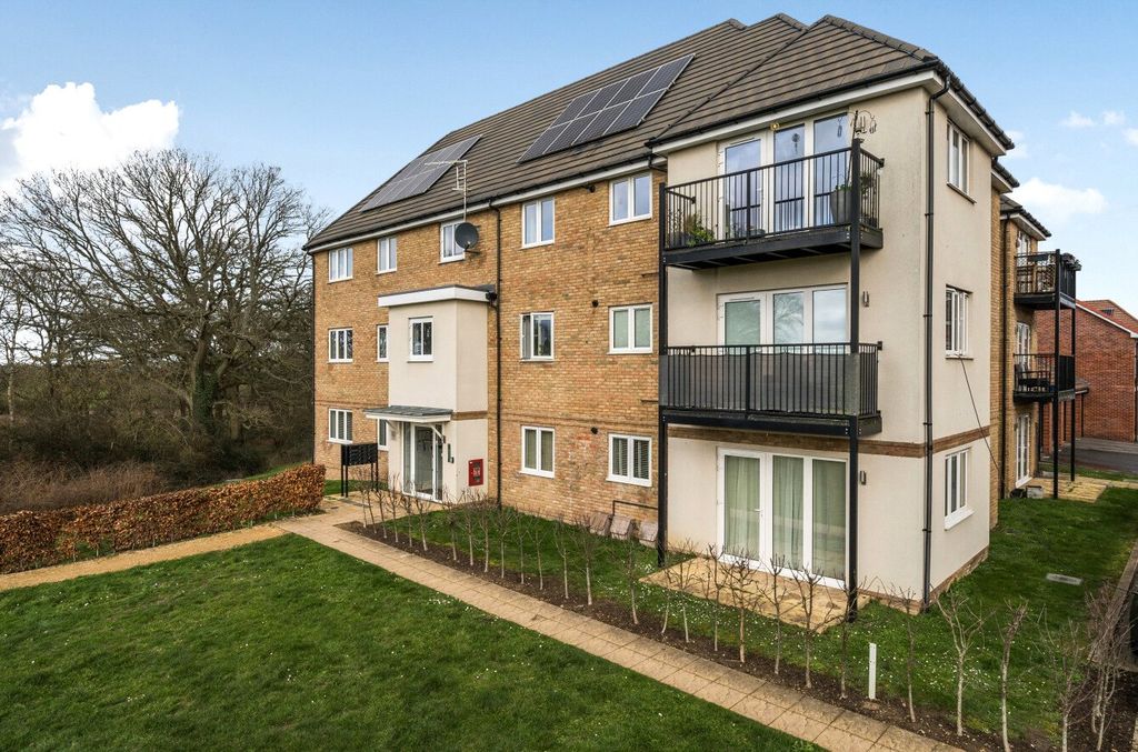 Property photo 1 of 28 1410926-1-699443B...