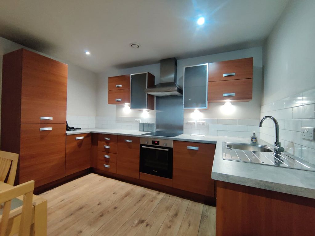 Property photo 2 of 9 Picture No. 12