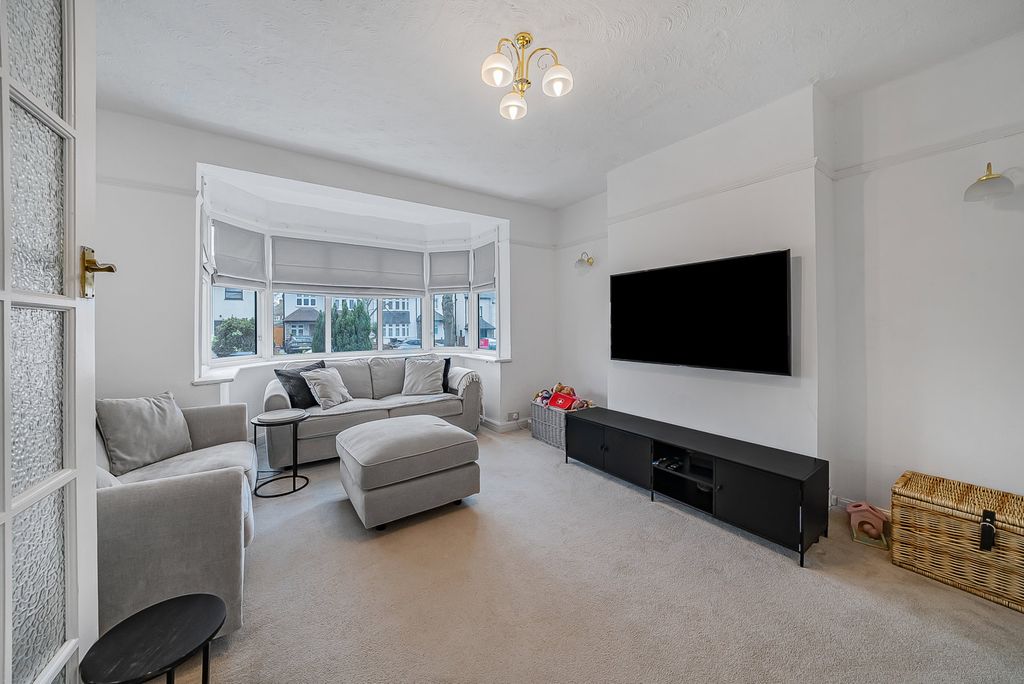 Property photo 3 of 20