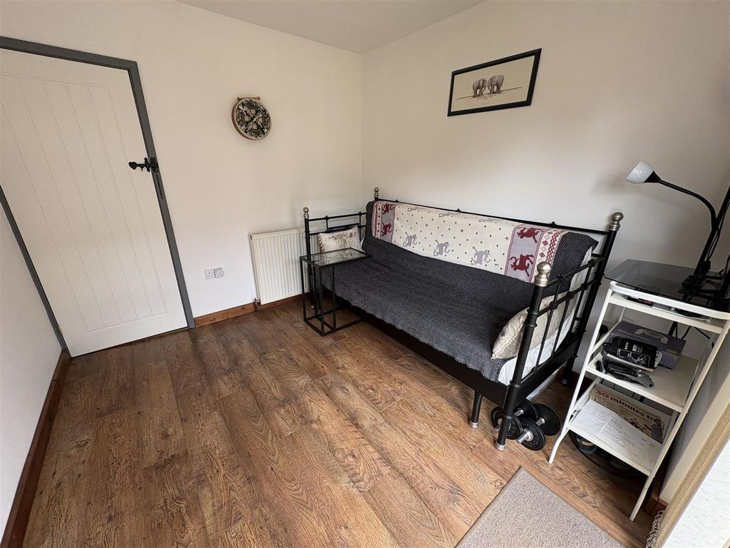 Additional image 11 of 2 bed semi-detached bungalow for saleHarewood Avenue, Heckmondwike WF16