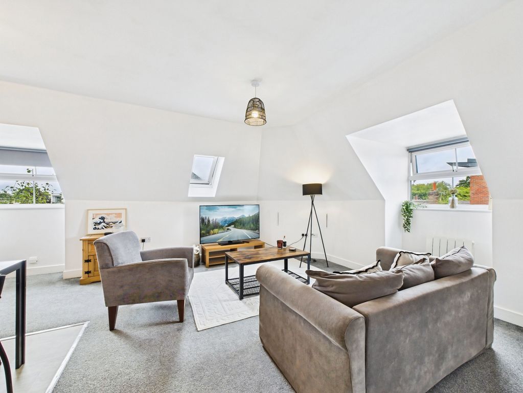 Property photo 3 of 18