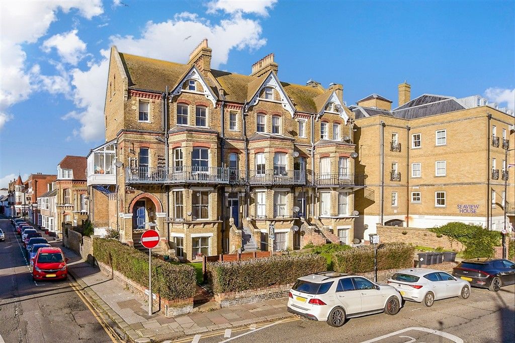 Property photo 2 of 11 External (Web)