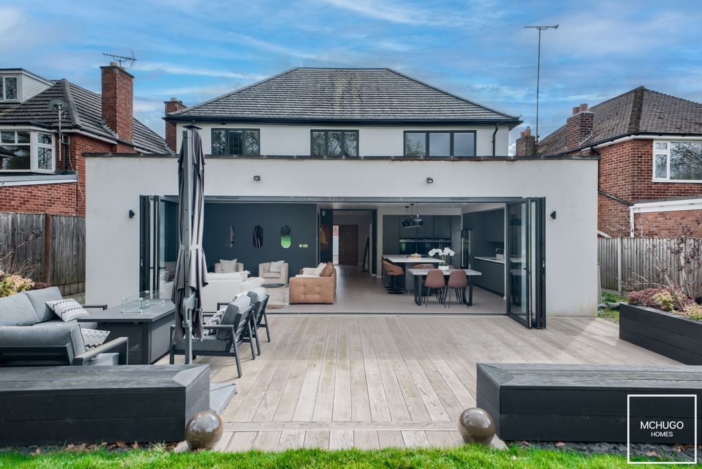 Property photo 2 of 22 Xh2A1944-Hdr(3)-Edit