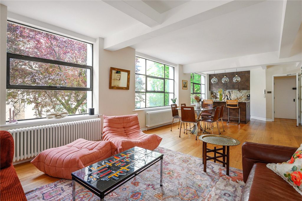 Property photo 1 of 16 Open Plan