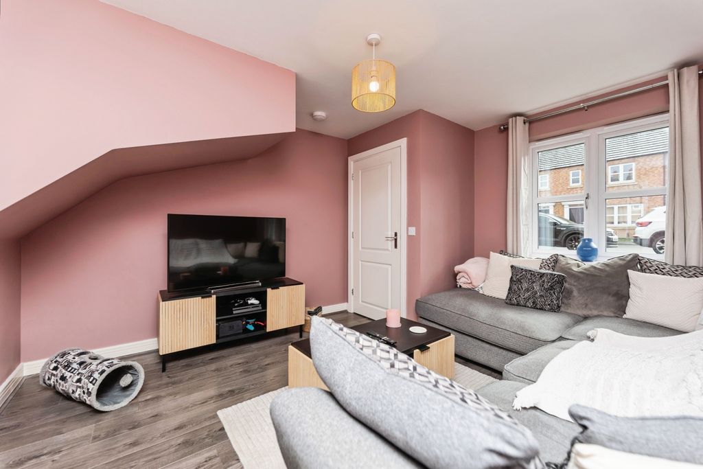 Property photo 2 of 15