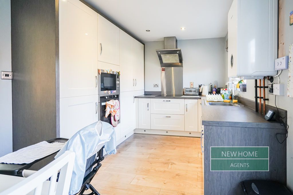 Property photo 2 of 20 Photo 5