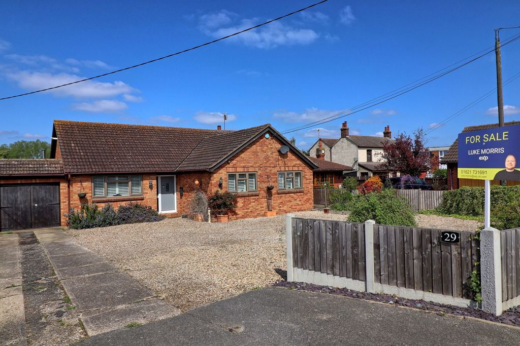 Property photo 1 of 32