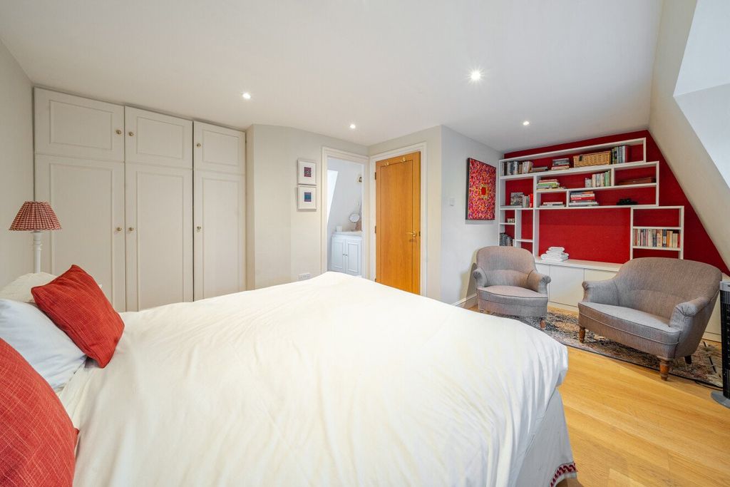 Property photo 3 of 10 Picture No. 06