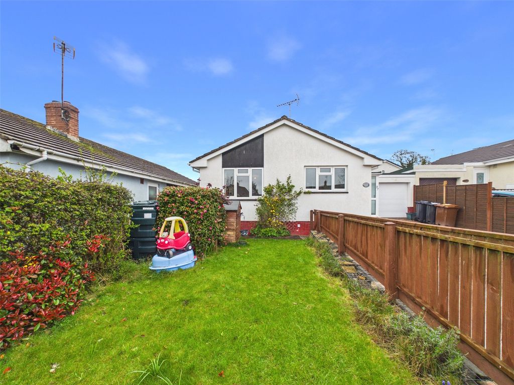 Property photo 2 of 13 Front Garden