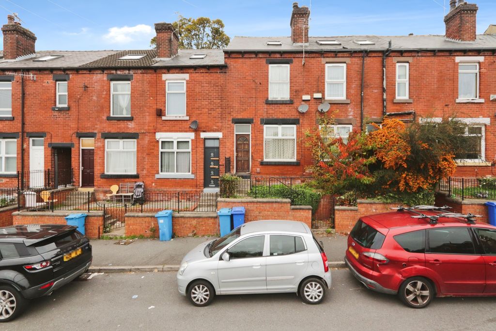 Property photo 2 of 15