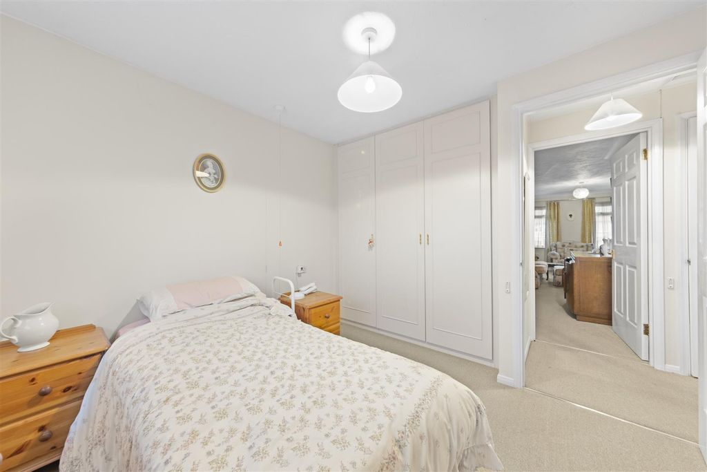 Property photo 3 of 13 Bedroom