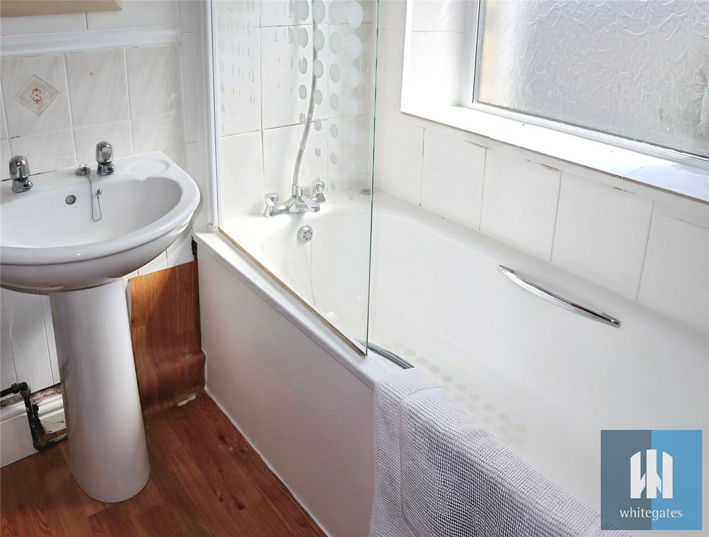 Property photo 3 of 6 Picture No. 11