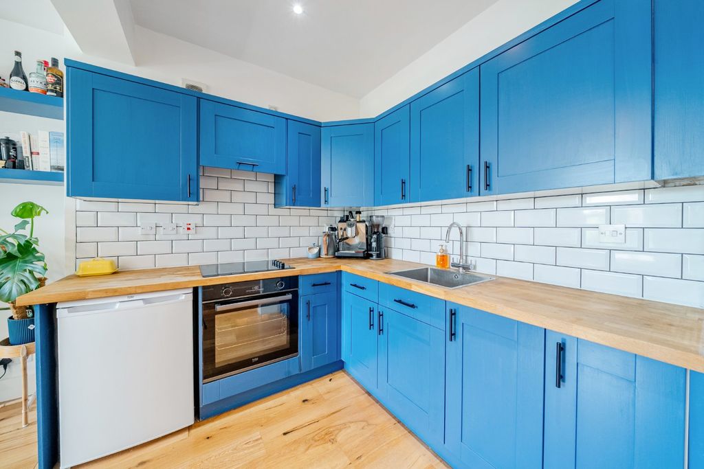 Property photo 2 of 15 Picture No. 07