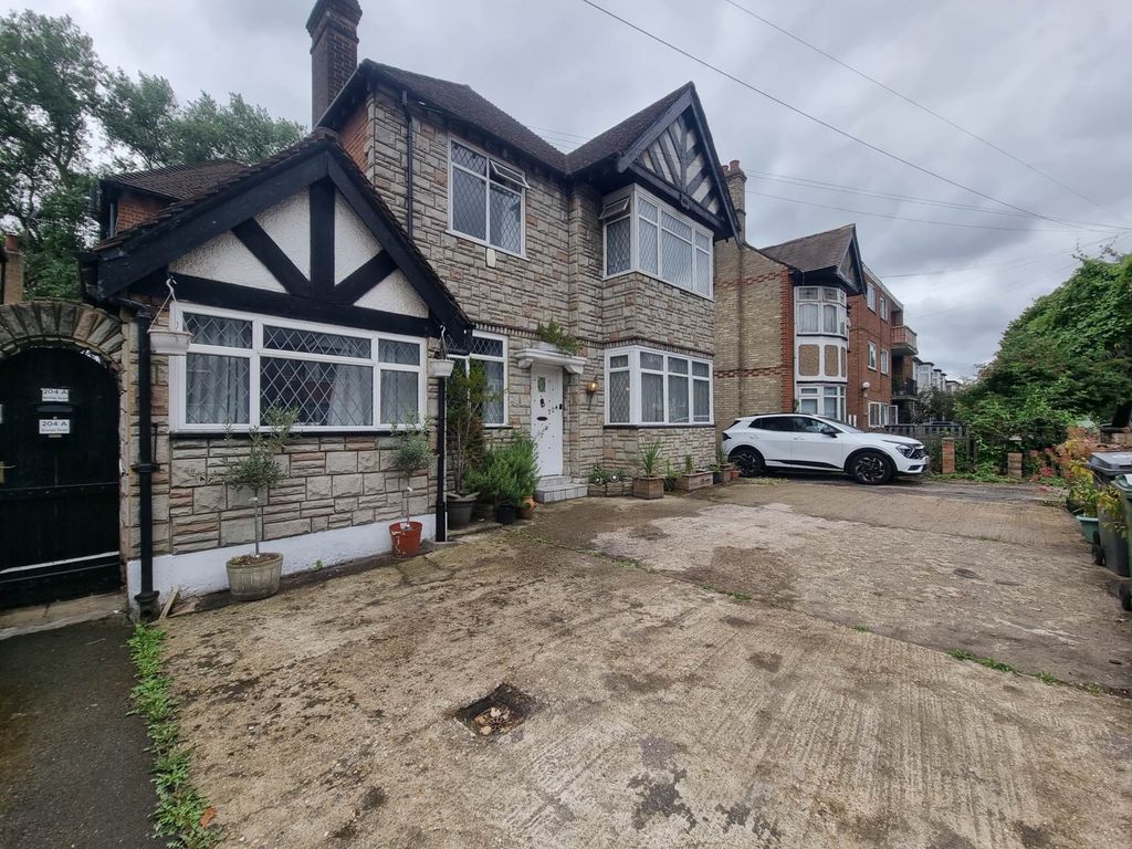 Property photo 1 of 20