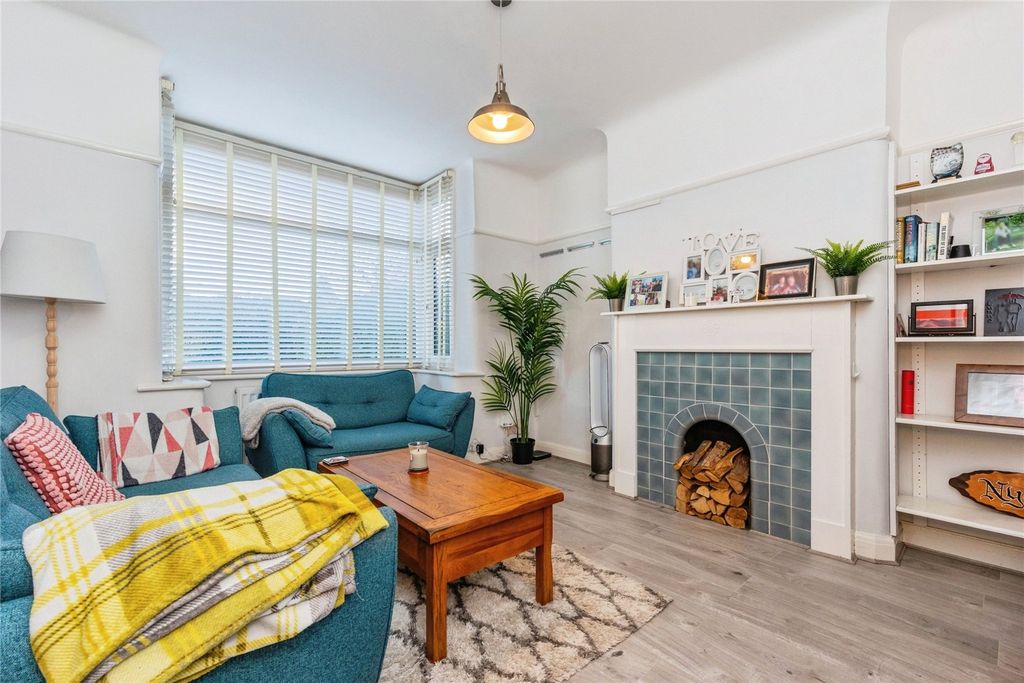 Property photo 2 of 23 Picture No. 08