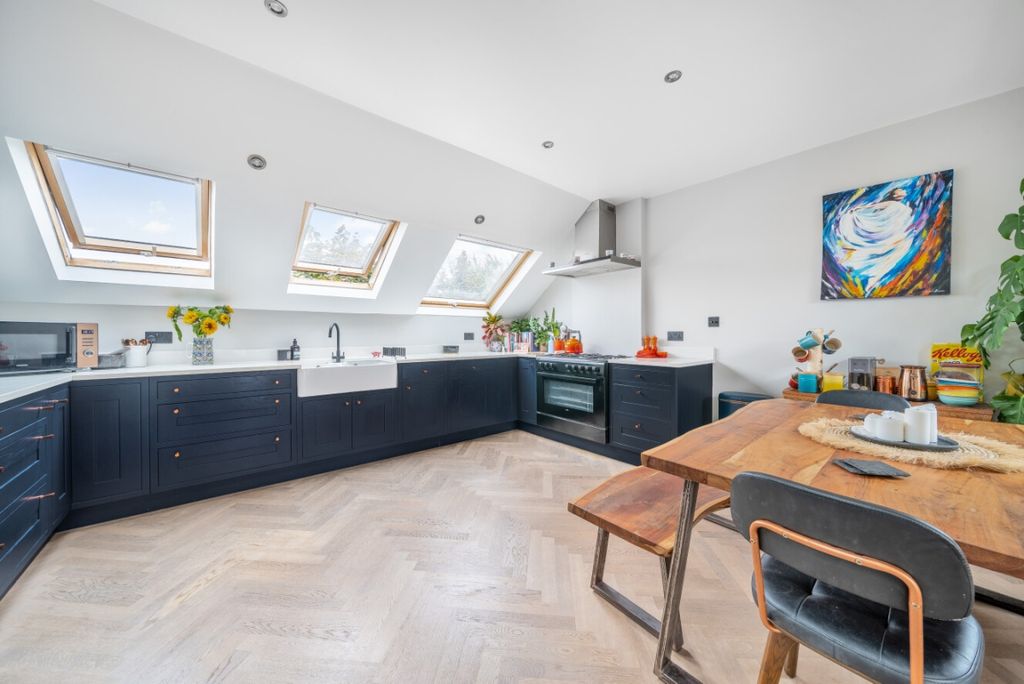 Property photo 1 of 15 1163134 (5)