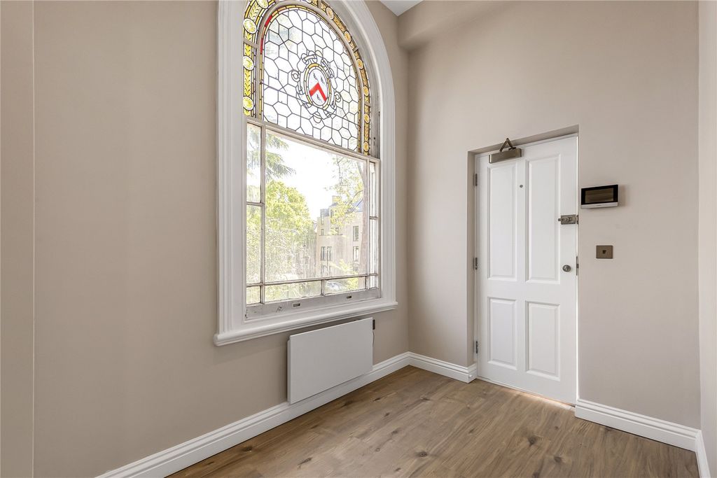 Property photo 2 of 8 Picture No. 05