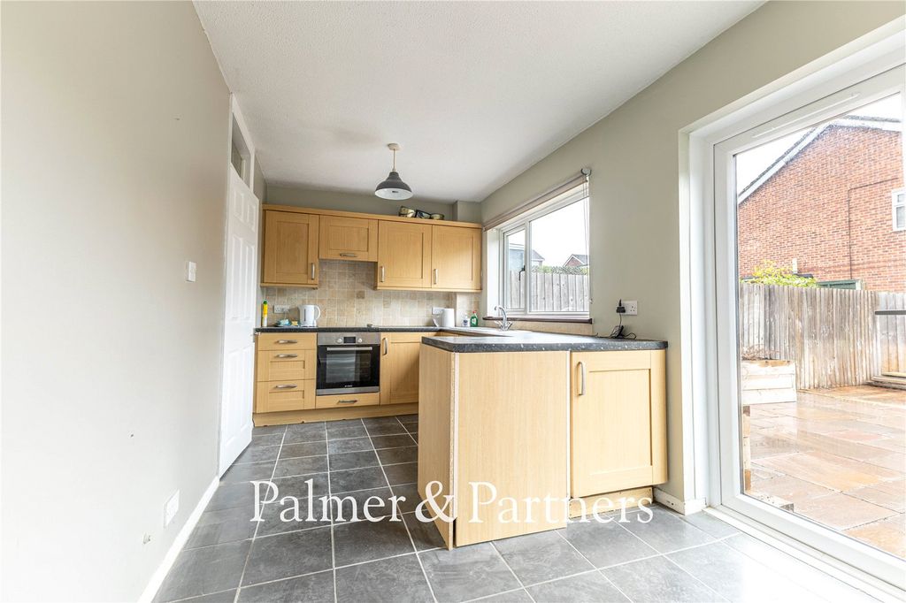 Property photo 2 of 15 Picture No. 05