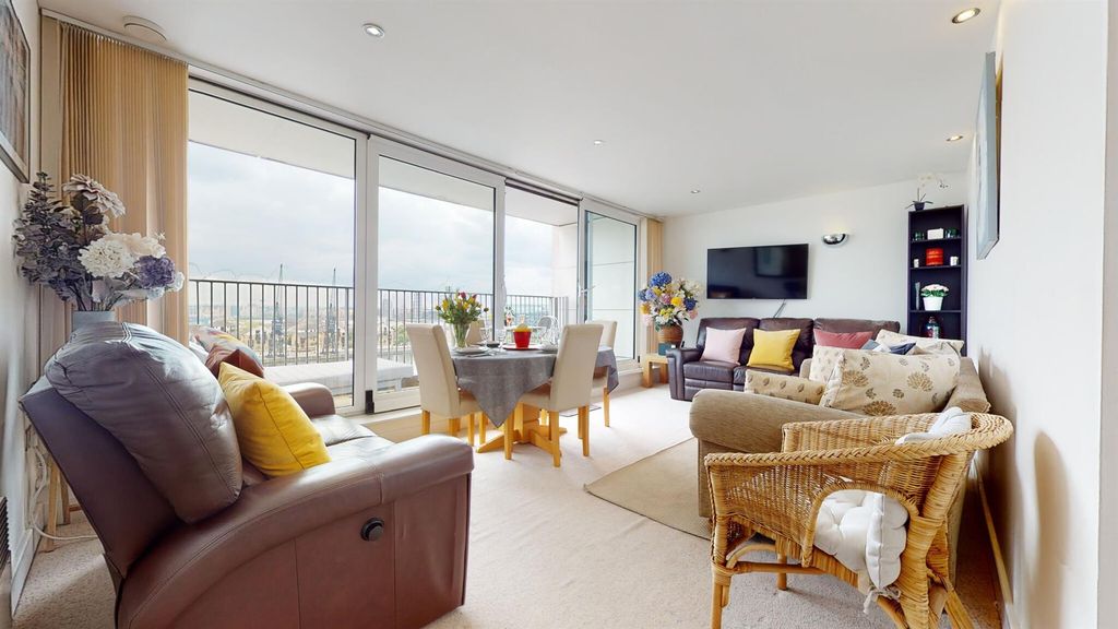 Property photo 2 of 10 646369Fbb1088A145Ecc8Fa4_658B3841Abac7029867604582