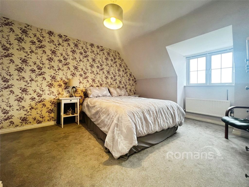 Property photo 2 of 22 Picture No. 21