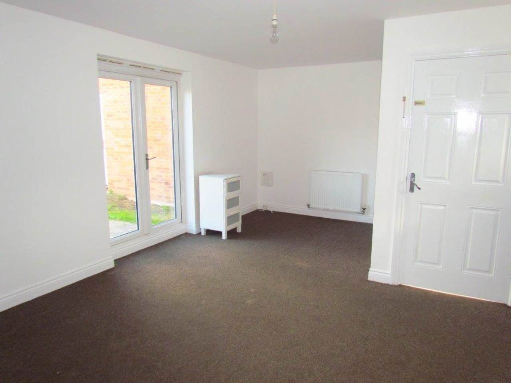 Property photo 2 of 4 Lounge