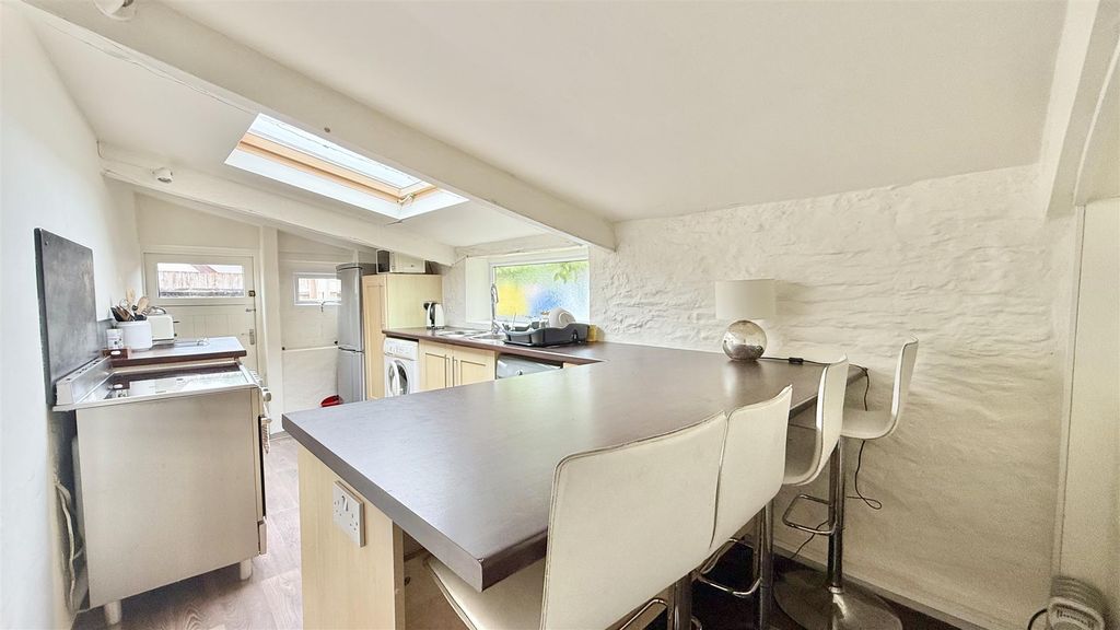 Property photo 3 of 11 Img_0966.Jpg