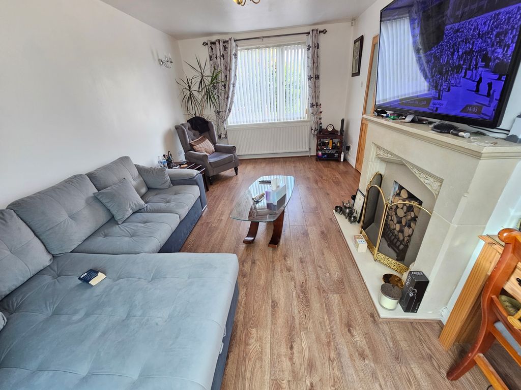 Property photo 3 of 25 20251006_124415