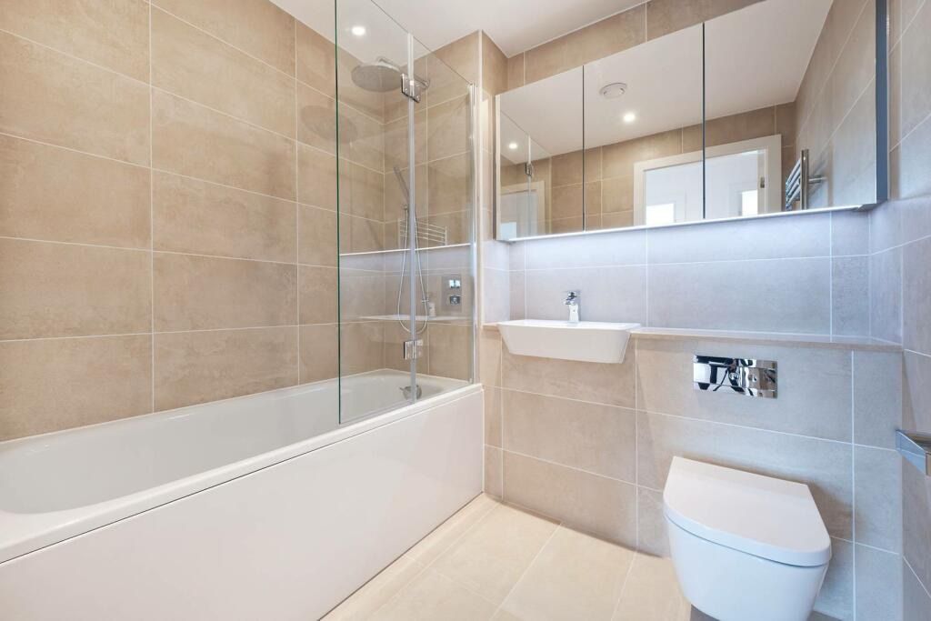 Property photo 3 of 8