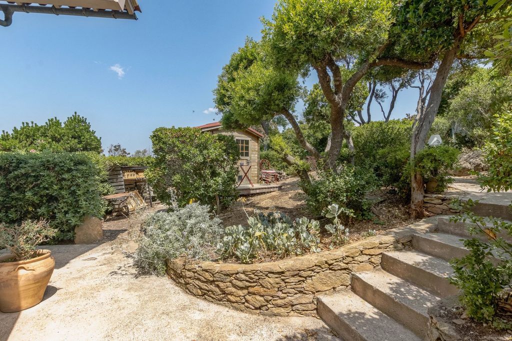 Property photo 3 of 29