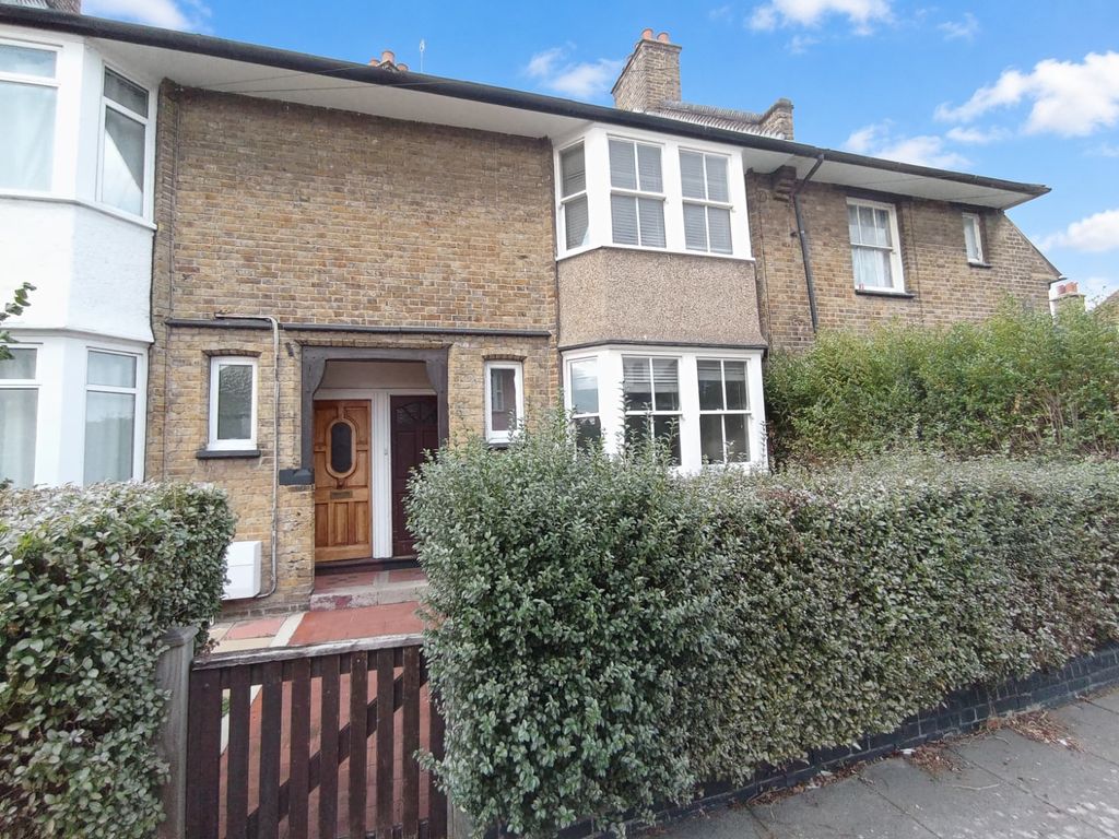 Property photo 2 of 18