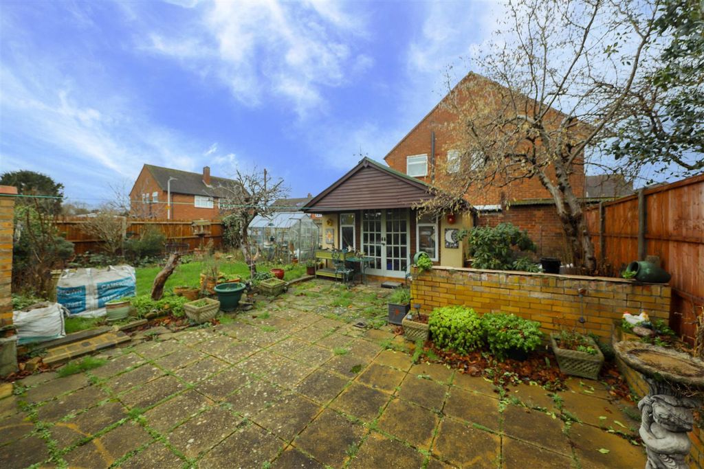 Property photo 3 of 13