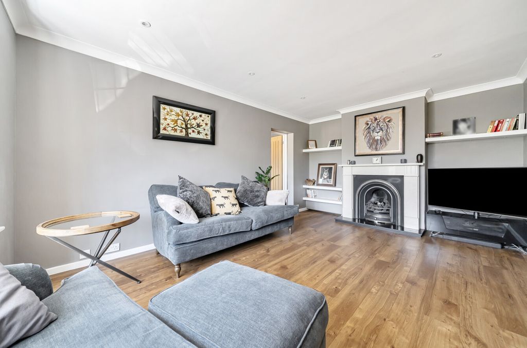 Property photo 2 of 24 1513148-9-6A8Dade...