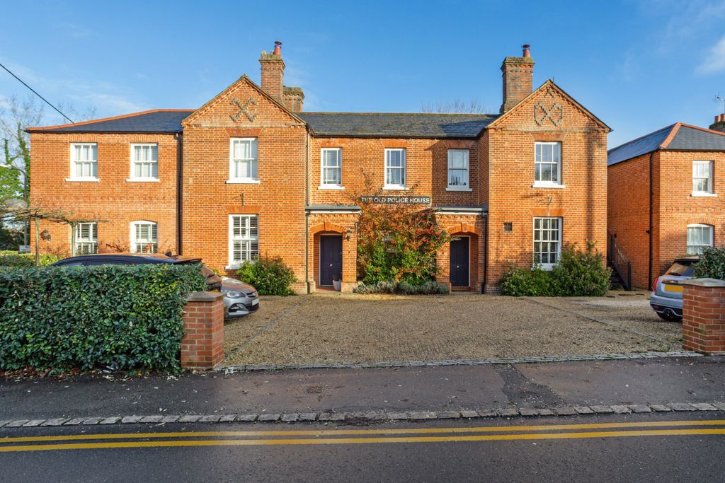 Property photo 1 of 10