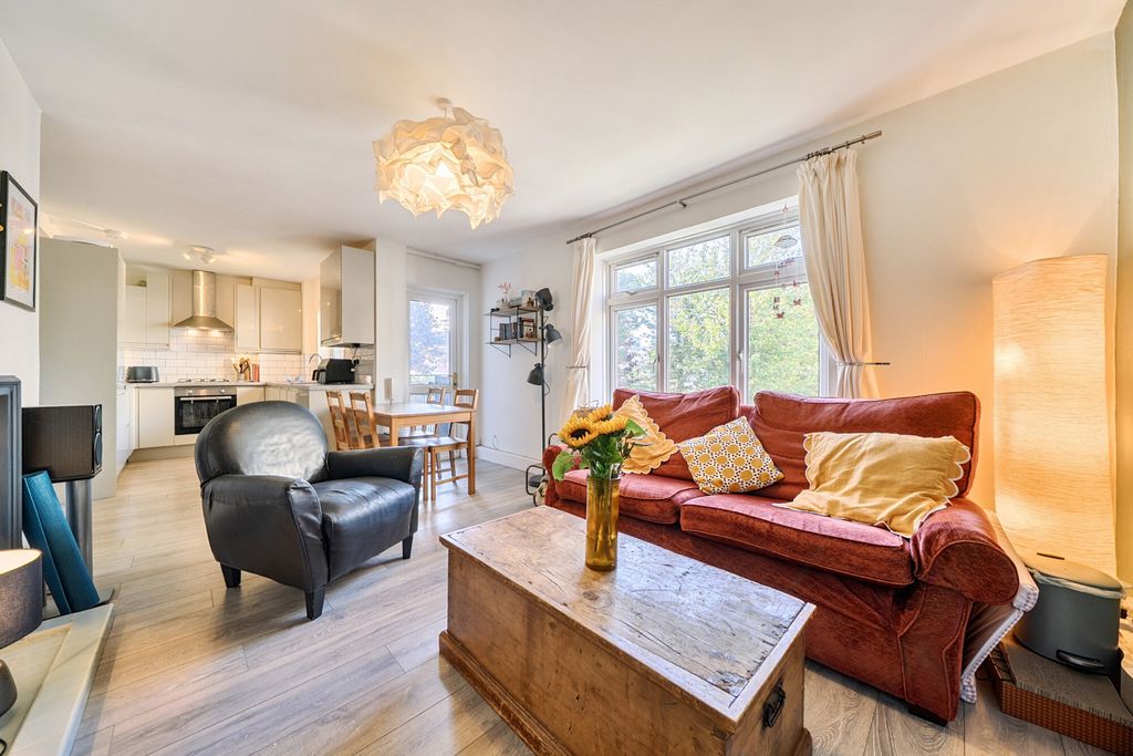 Property photo 1 of 22 1523999-16-6Ab0Fa...