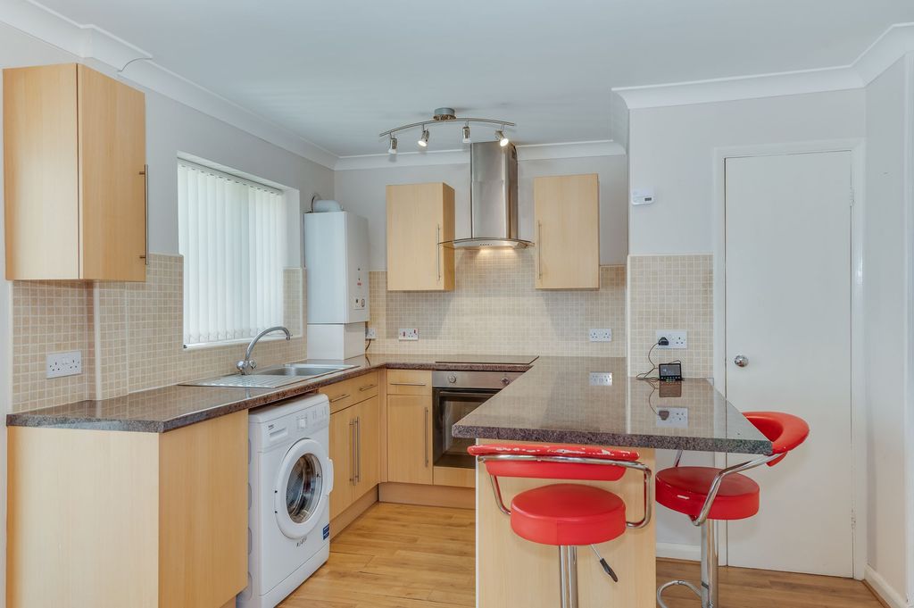 Property photo 2 of 15